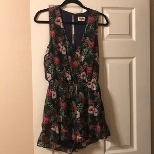 Show me your mumu riri romper